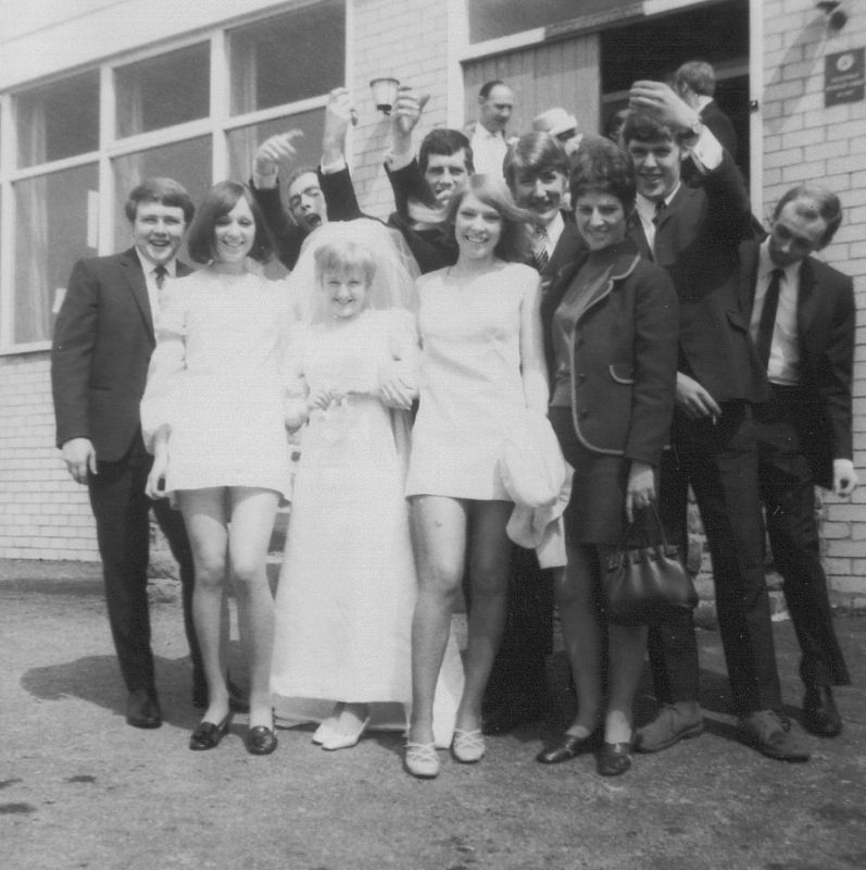 Women l to r: Pat Jones, Jean Whitehead, Hilary Brown Jackie Wolstenholme<br>Men l to r: Alan Whitehead, Pete Brown, Bill Garnett, Harry Bannister, Al McDermott, Keith Wolstenholme